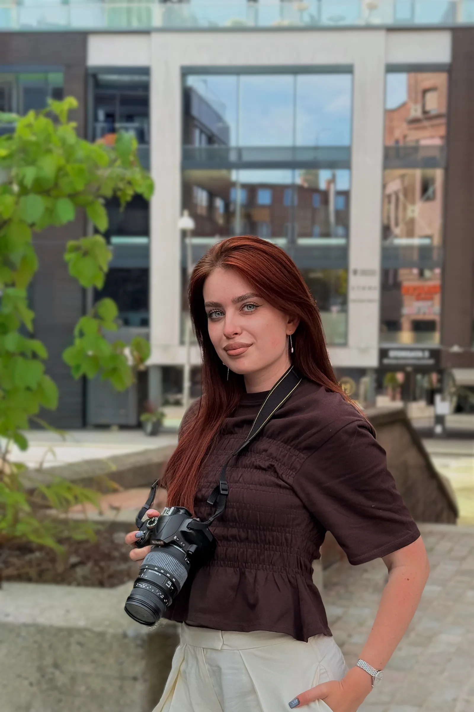 Victoria Kobets med kameraet, fotograf i Halden